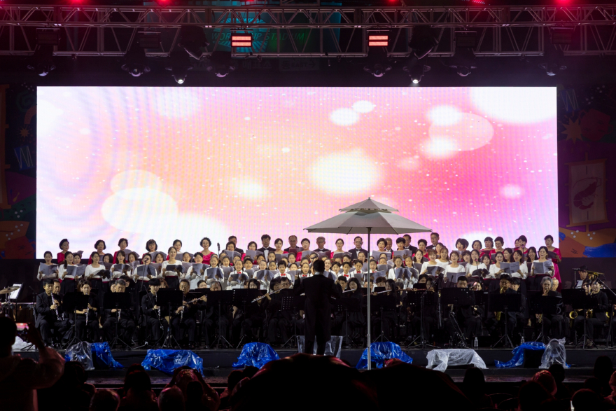 제18회 마포나루 새우젓축제에서 마포구립예술단 합동 공연이 열렸다..jpg