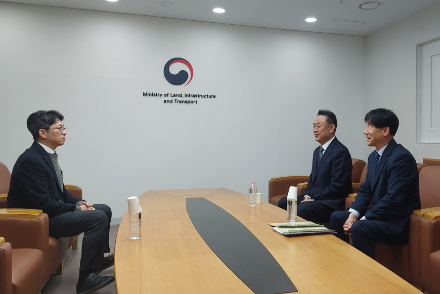 05-이충우 여주시장, 국토교통부에 강천역 신설 건의(1).png