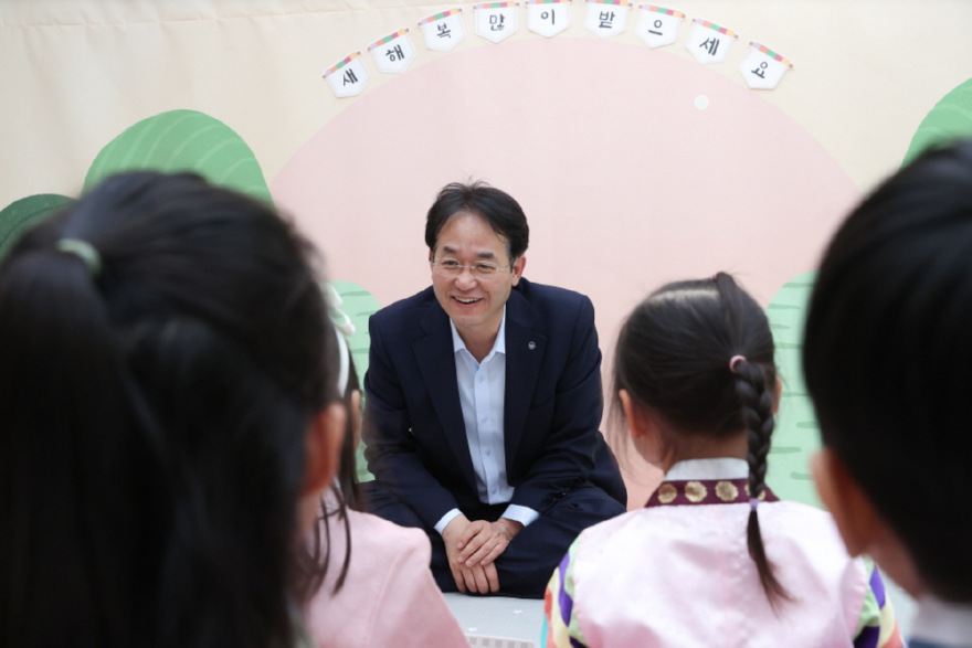 (구와동)1. 고양시, 설 명절맞이 덕양구청 직장어린이집 격려 방문 (1).JPG