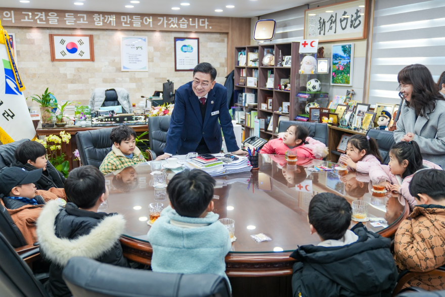 01-2 옥천어린이집 전달식.jpg