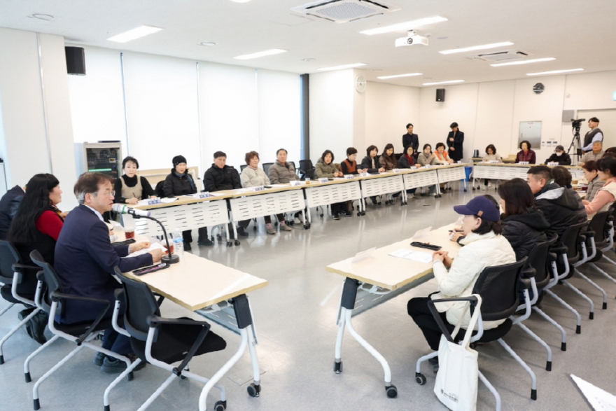 2. 고양시, 정발산동_성사1동 통장회의 방문…‘발로 뛰는 소통행정’ (3).JPG