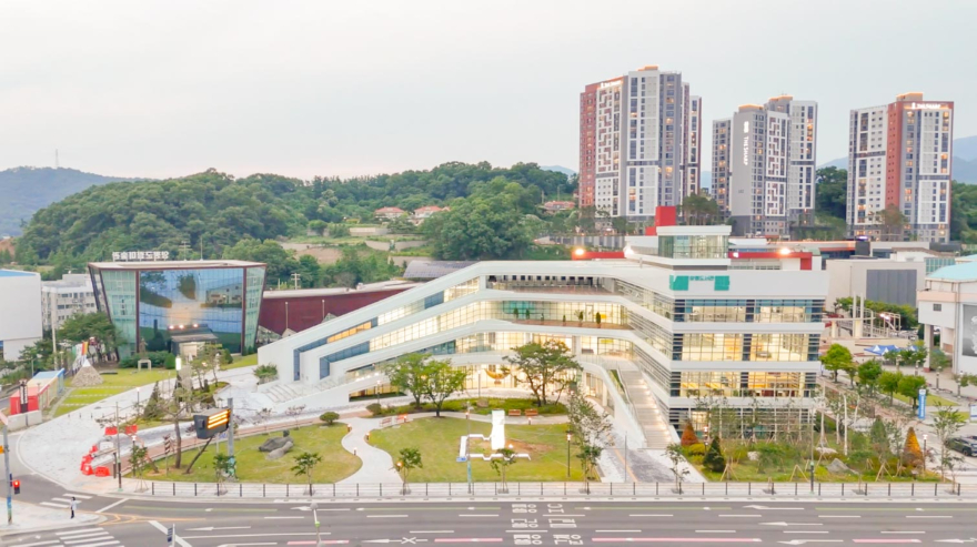 03 양평도서관 전경.jpg