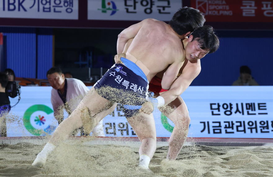 07-2 김성용 단양온달장사씨름대회 태백급 2위.jpg