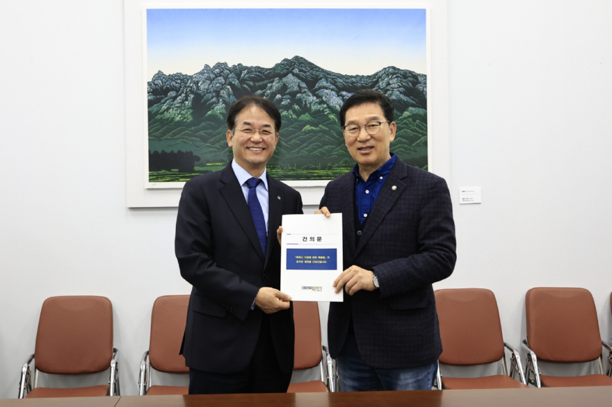 1. 고양시, ‘특례시 지원 특별법’ 국회 행안위 전체회의 통과 (2).jpg