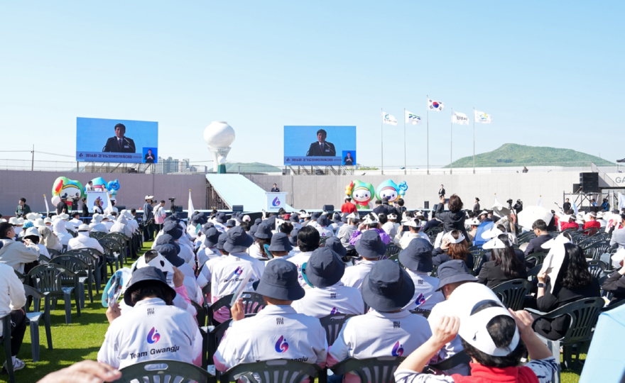 광주시, 제16회 경기도장애인체육대회 개막…1만 명 운집 역대 최대 규모 (2).jpg