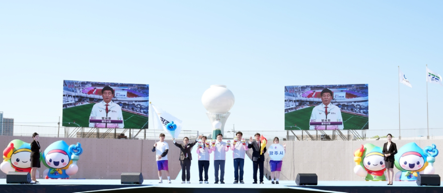 광주시, 제16회 경기도장애인체육대회 개막…1만 명 운집 역대 최대 규모 (3).jpg