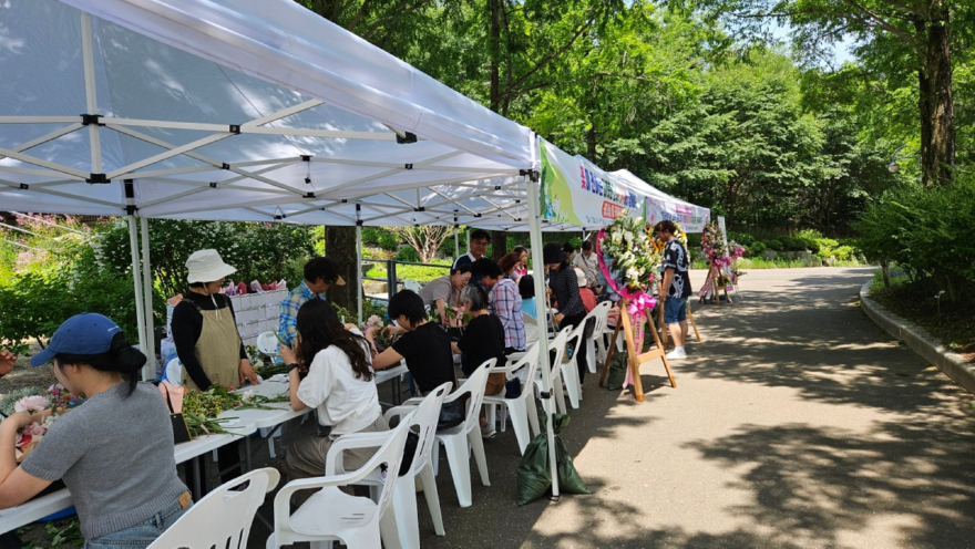 01-2026년 여주시절화연구회 꽃 나눔 행사 개최(2).jpg