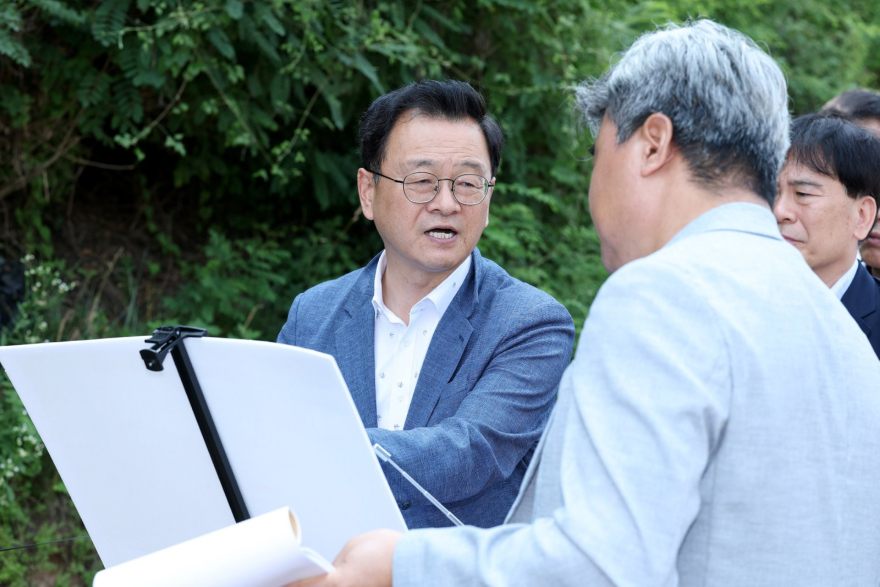 1-3. 민경선 고양특례시장 당선인( 왼쪽) 일산IC현장방문.jpg