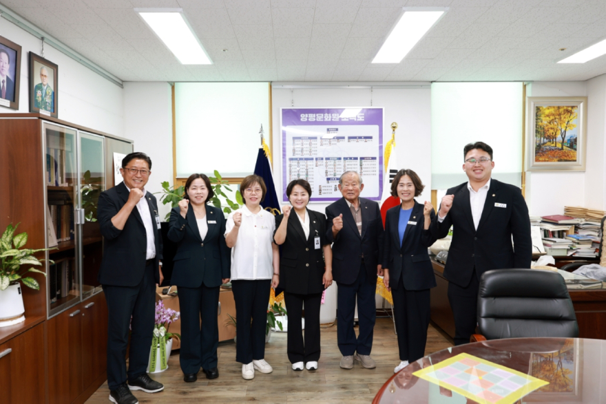 4. 양평문화원 방문 (단체사진).jpg
