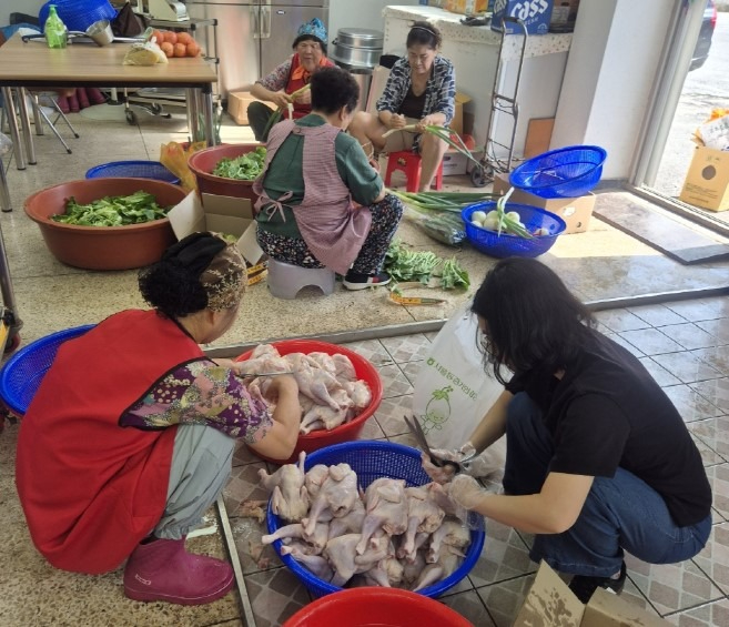 7 설성면 작은사랑나눔봉사단, 초복 삼계탕 나눔 봉사.jpg