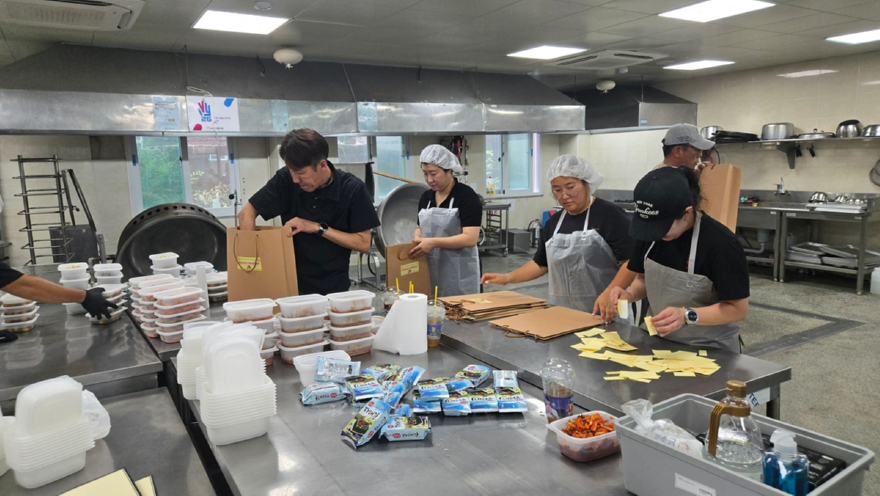 효사랑봉사단, 자원봉사센터 우수 프로그램 선정…취약계층 반찬 나눔 지속 (2).jpg