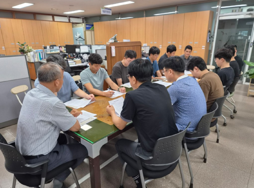 02-여주시 허가과, 친절·청렴 실천을 위한 정례 교육 실시(1).jpg