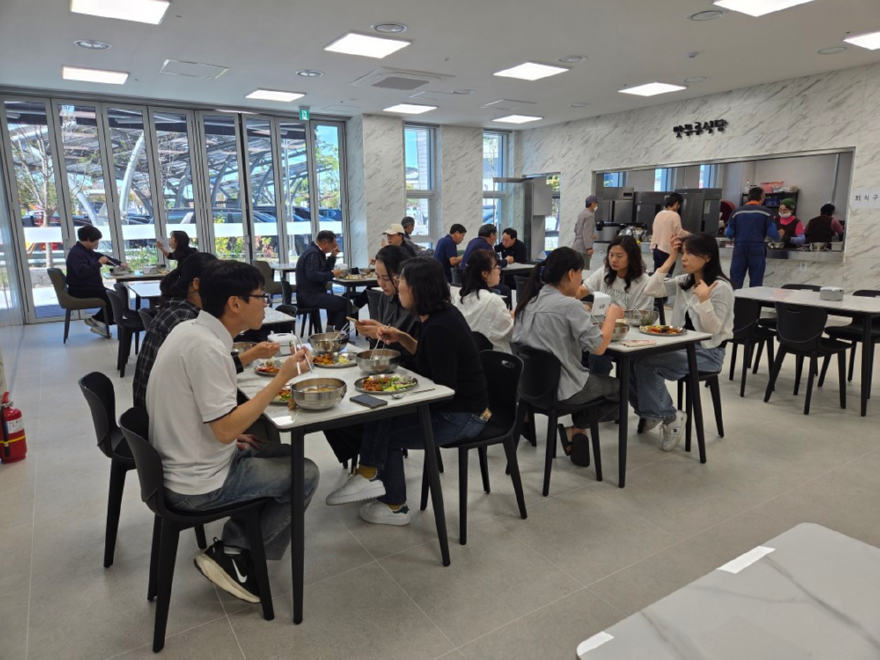 01-여주시, 노인일자리 공동체 사업단 '맛뚜루식당' (1).jpg