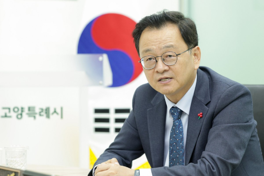 1-1. 민경선 고양특례시장.jpg