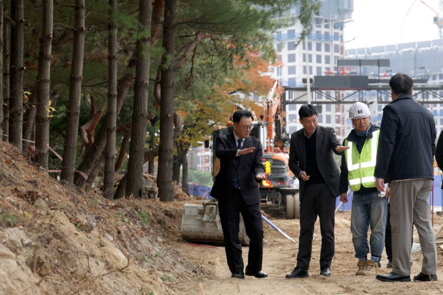 (시) 1. 민경선 고양시장, 장항사거리 교통개선사업 현장점검(2).jpg