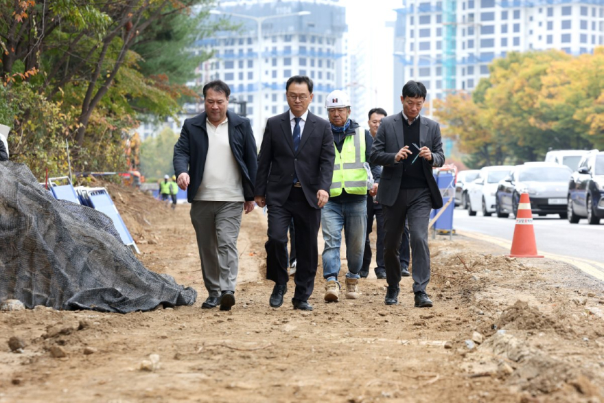 (시) 1. 민경선 고양시장, 장항사거리 교통개선사업 현장점검(3).jpg