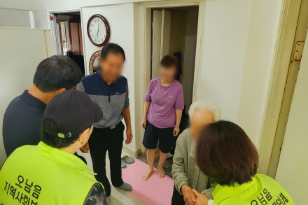 나눔으로 따듯한 마음을 전달…오남읍 지역사회보장협의체, 취약계층에 연말 나눔꾸러미 전달