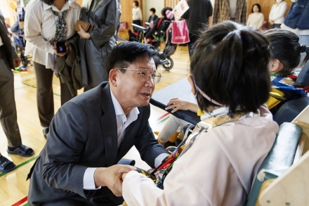 장벽은 허물고 일상은 넓힌다...무장애 도시 마포