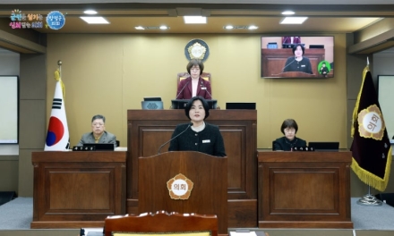 양평군의회 윤순옥 의원, “AI 대전환 시대, 제도적 기반 마련하고, 전담조직·교육·시범사업 등으로 대비해야”