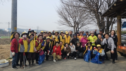 이천시 호법면 환경봉사단, 새봄맞이 국토대청소 실시