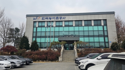 월산저수지 녹조 확산에도 '현장 확인조차 없었다'…농어촌공사 관리 부실 도마 위
